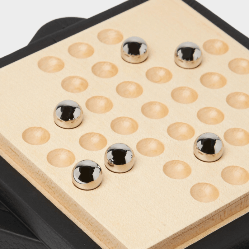 Leather Solitaire/Noughts & Crosses Set - Image 4