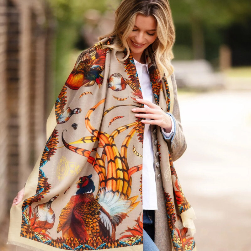 Clare Haggas Wrap Wool/Silk - Image 3